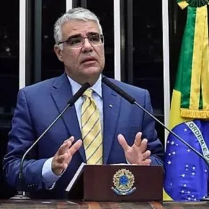 Senador Eduardo Girão pede urgência na proibição de celebridades em anúncios de apostas