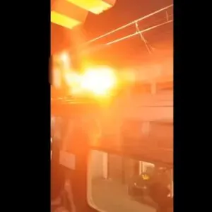 Homem é eletrocutado ao tentar “surfar” em trem na zona norte do Rio