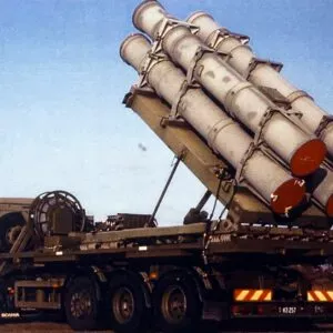 Ucrânia dispara mísseis britânicos Storm Shadow contra a Rússia, aumentando a escalada no conflito