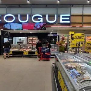 Carrefour enfrenta crise após boicote de frigoríficos brasileiros