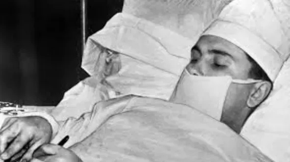 O médico que realizou uma cirurgia em si mesmo: a impressionante história de Leonid Rogozov na Antártida