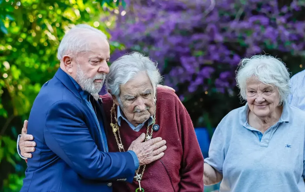 Adeus a um símbolo da humildade: Morre Pepe Mujica, ex-presidente do Uruguai e amigo pessoal de Lula