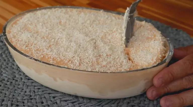 Gelado de Abacaxi – Refrescante, Cremoso e Irresistível