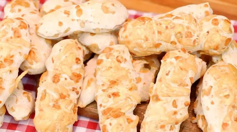Biscoito de Polvilho com Queijo – Crocante, Leve e Irresistível