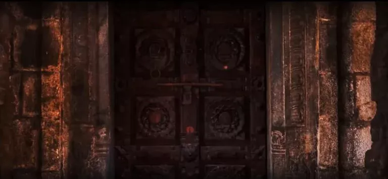 As Portas Misteriosas Esculpidas em Rocha
